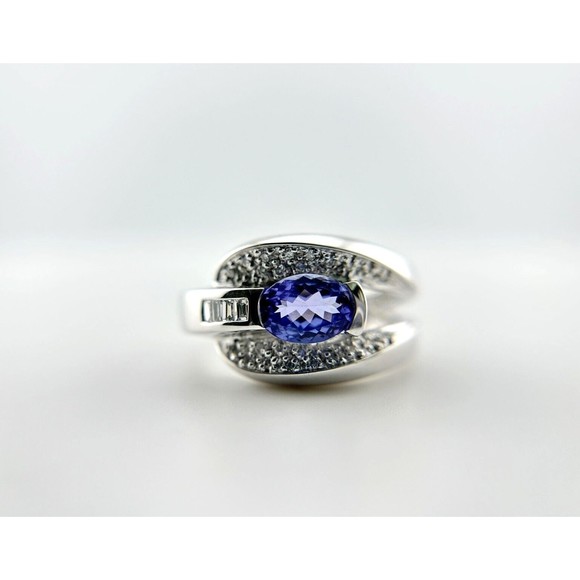 Natural Purple Tanzanite Oval Cut & Round White Diamond Ring in Platinum Size 8 - Picture 1 of 10